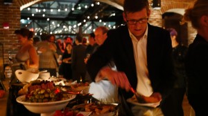 Guests enjoying the night at Refinery Rooftop (Manley Photography)