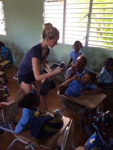 Led by HLF Co-Founder Therese Lundqvist, a group of volunteers traveled to the DR to help HLF's community partner Together for Better.