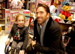 December 5th 2018: A heartwarming evening at FAO Schwarz when the Lundqvist family, Henrik Lundqvist Foundation and The Garden of Dreams Foundation surprised our friend Emma with a holiday shopping spree. [Picture credit: Rana Feure/MSG Photos]