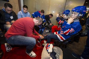 On January 16th 2019 HLF hosted a 2nd ice-skating event with CHASE at the Madison Square Garden. Guests were invited for dinner, a Q&A hosted by Bill Pidto and ice-skating at the world’s most famous arena together with Henrik Lundqvist. NYR’s Mika Zibanejad brought the event to another level with his DJ skills.

 