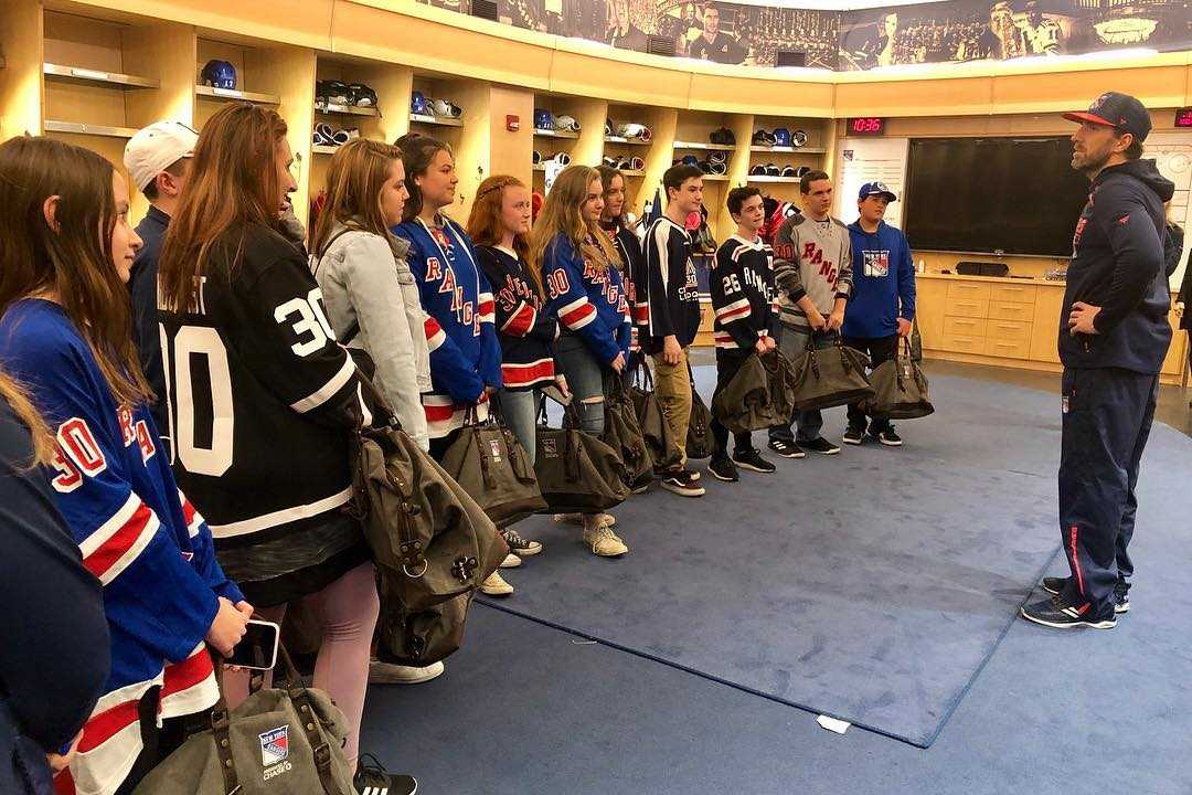 Last week our HLF Young Ambassadors attended a Service Learning Event hosted by Chase. After a career chat, YAs cheered for the New York Rangers and ended the night with HLF co-founder Henrik Lundqvist in the Rangers locker room! 
[Photo credit: Rebecca Taylor/MSG Photos]