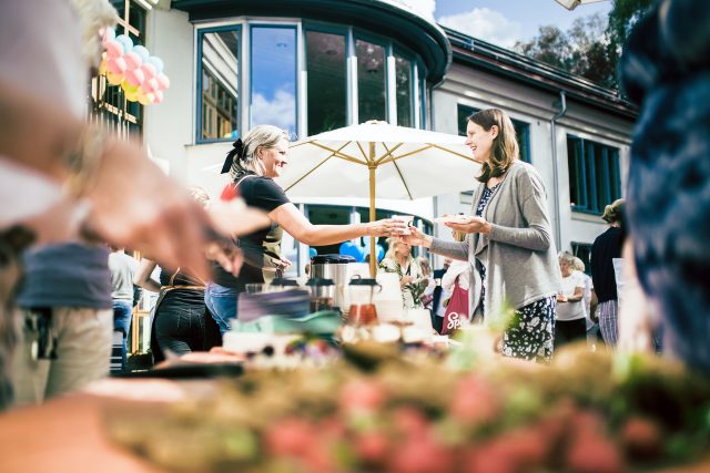 In August of 2019 before heading back to NYC, Henrik attended Ronald McDonald House in Gothenburg’s Garden Party where they celebrated 20 years of service. Henrik also got a chance […]